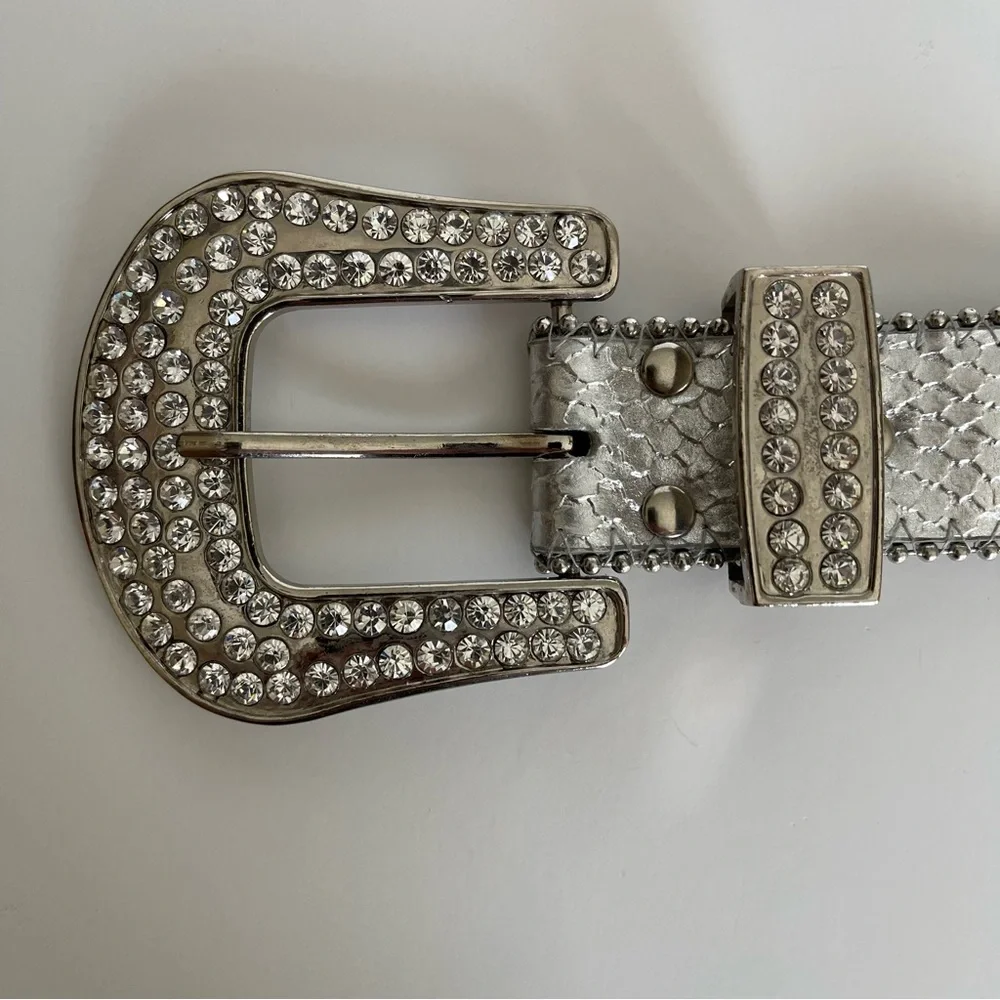 Western Cowgirl metallic silver rhinestone horseshoe bling leather belt Size M/L
